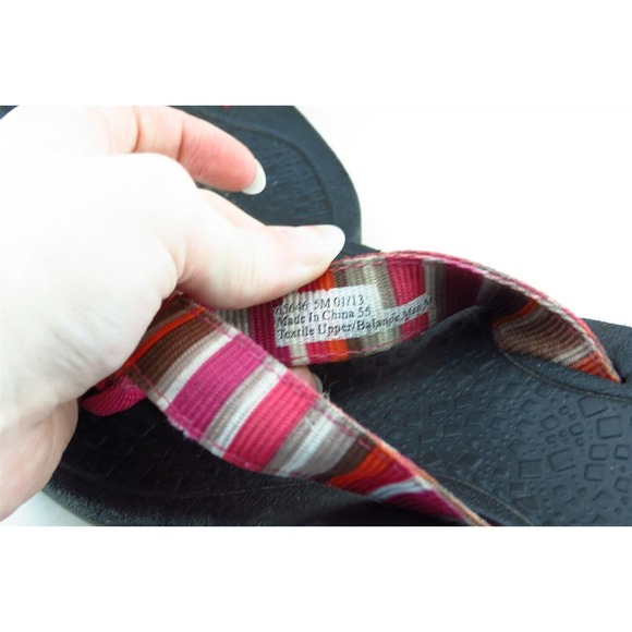 Clarks Sz 5 M Pink Flip Flop Fabric Women Sandals 65646 - Picture 6 of 8